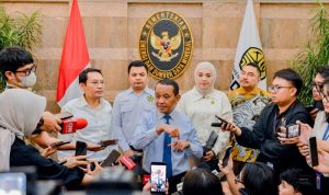 arsip-berita-tampung-aspirasi-pelaku-usaha-menteri-esdm-tunda-penyesuaian-tarif-pnbp-mineral-32eb3ps