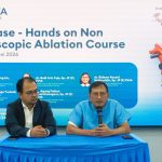dr Ferry Aryo Direktur Primaya Hospital Kelapa Gading dan Prof Yoga Yunia