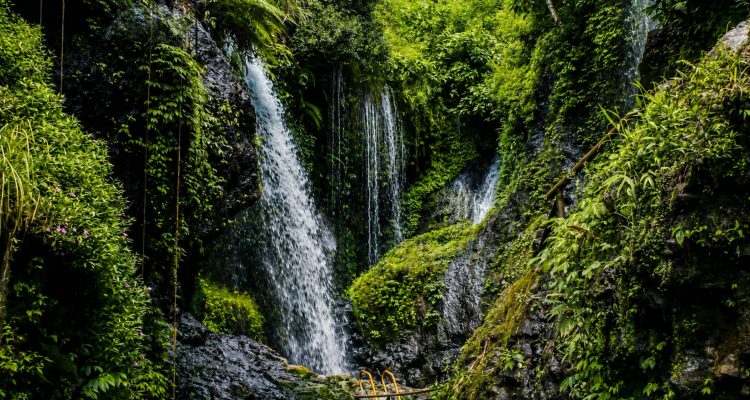 Curug Tilu Leuwi Opat