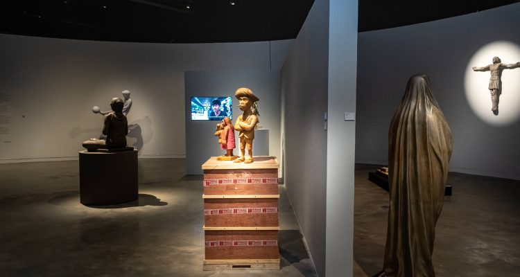 Pameran Figur